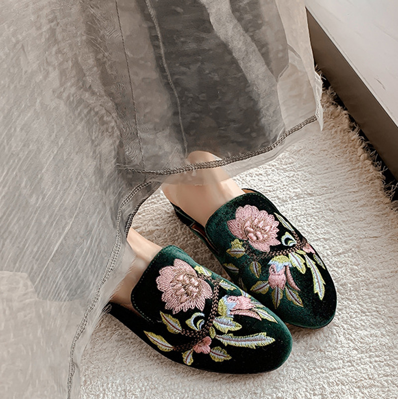 Fashion Woman Flower Embroider - Street Fashion Runway review and price